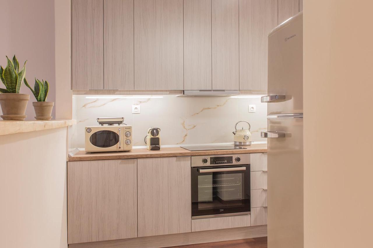 Luxury Apartment With Jacuzzi Close To Acropolis - Living Stone Zircon เอเธนส์ ภายนอก รูปภาพ